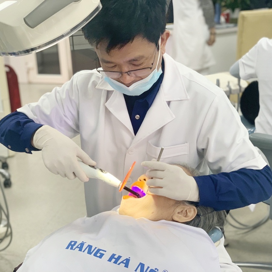 rang su nguoi gia